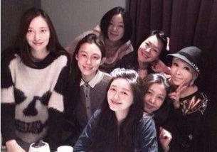 娱乐圈闺蜜闹翻,昔日好友竟成陌路